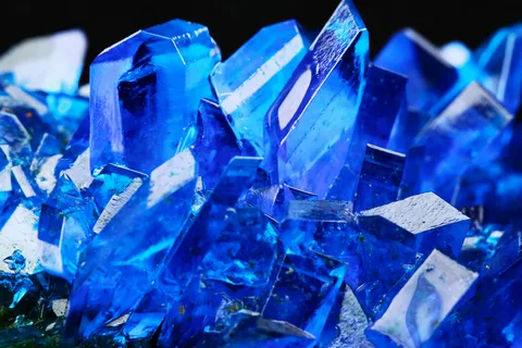 Использование камней и кристаллов в эзотерических практиках: влияние на энергетику человека